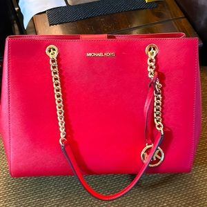 MICHEAL KORS “SUSANNAH” Red purse *BRAND NEW*